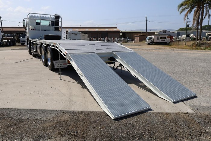 2025 Fuso Shogun FS76 8x4 360 Beavertail White