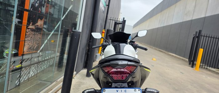 2017 Yamaha YZF-R3 WHITE