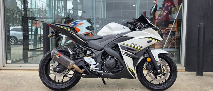2017 Yamaha YZF-R3 WHITE