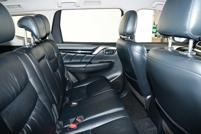 2017 Mitsubishi Pajero Sport GLS