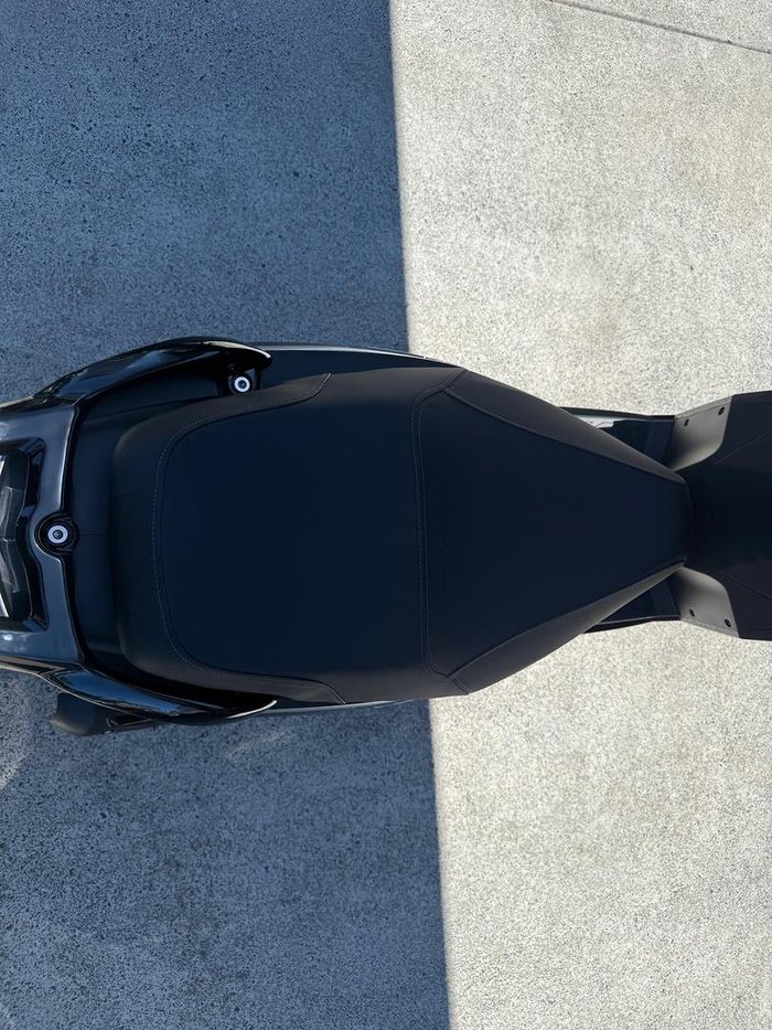 2025 Peugeot Tweet 200 Tweet Black