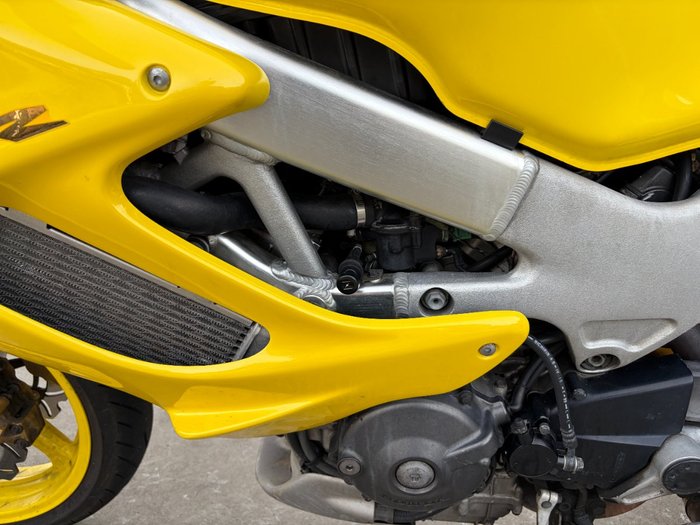 2000 Honda VTR1000F (FIRESTORM)