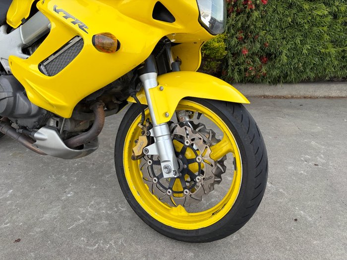 2000 Honda VTR1000F (FIRESTORM)