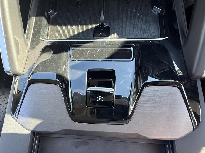 2025 LDV D90 Executive