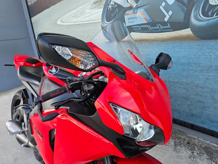 2008 Honda CBR1000RR (FIREBLADE) Red