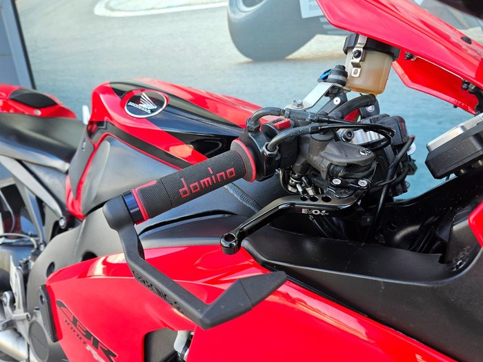 2008 Honda CBR1000RR (FIREBLADE) Red