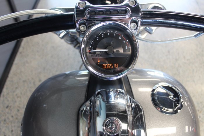 2016 Harley-davidson FXSB SOFTAIL BREAKOUT SILVER