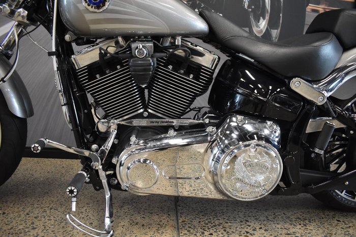 2016 Harley-davidson FXSB SOFTAIL BREAKOUT SILVER