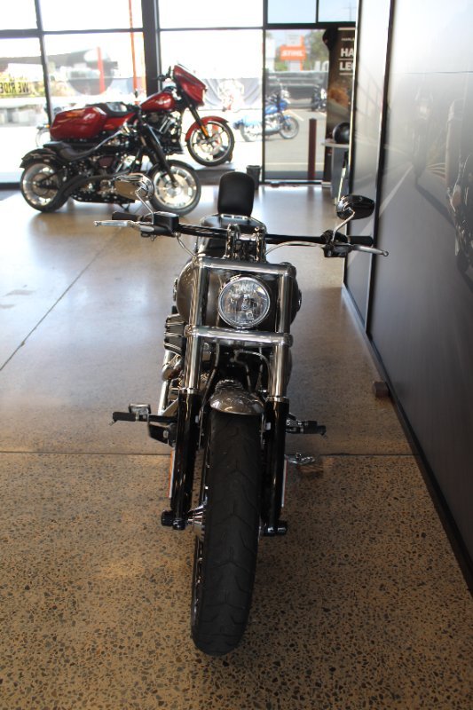 2016 Harley-davidson FXSB SOFTAIL BREAKOUT SILVER