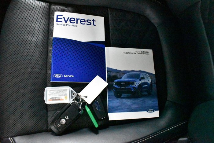 2023 Ford Everest Platinum