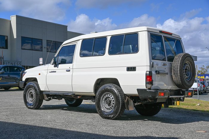 2018 Toyota Landcruiser Workmate Troopcarrier