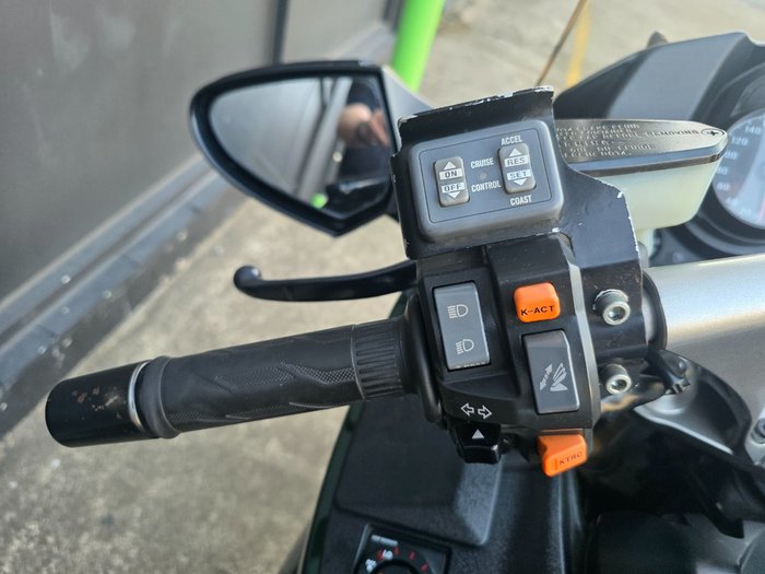 2011 Kawasaki 1400 GTR ABS (K-ACT) GREEN