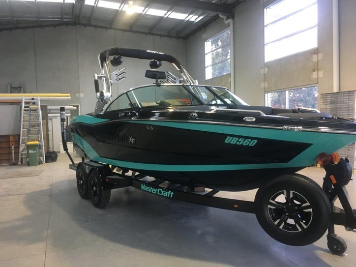 2019 MasterCraft XT21