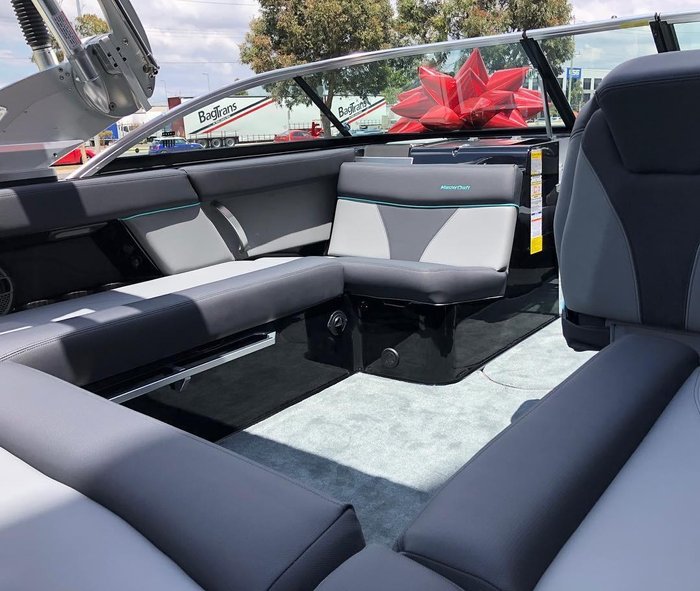 2019 MasterCraft XT21