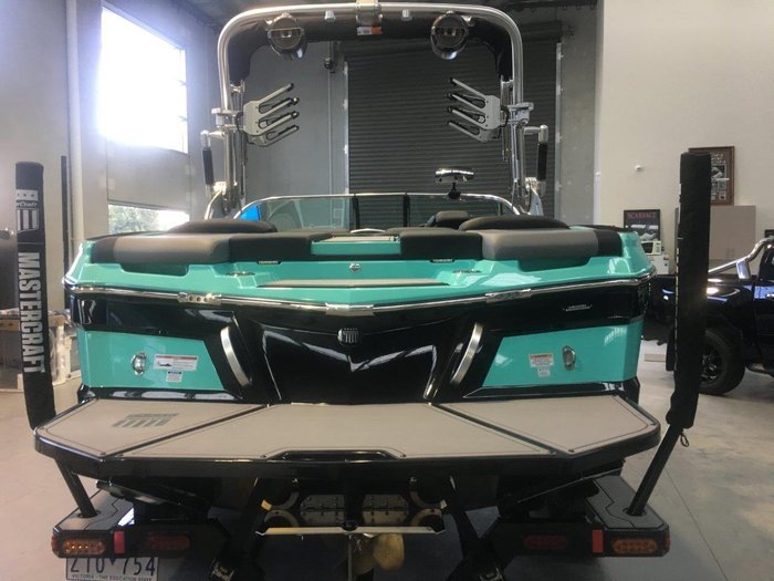 2019 MasterCraft XT21