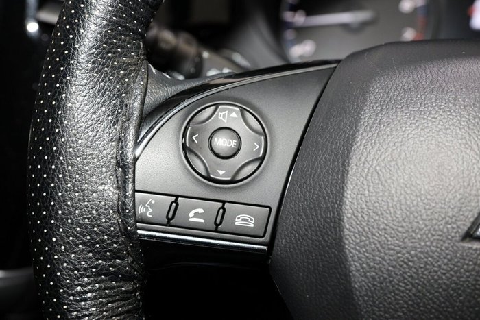 2020 Mitsubishi Outlander LS