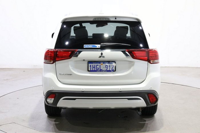 2020 Mitsubishi Outlander LS