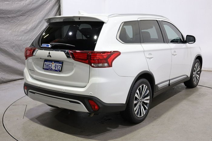 2020 Mitsubishi Outlander LS