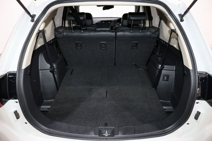 2020 Mitsubishi Outlander LS