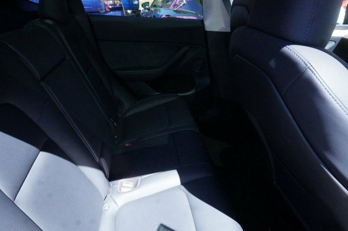 2022 Tesla Model Y Rear-Wheel Drive