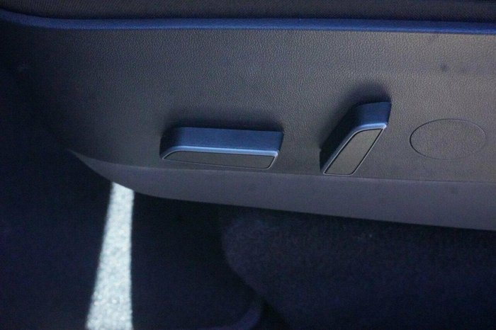 2022 Tesla Model Y Rear-Wheel Drive