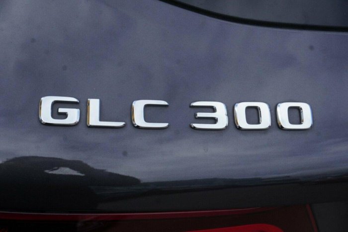 2021 Mercedes-Benz GLC-Class GLC300