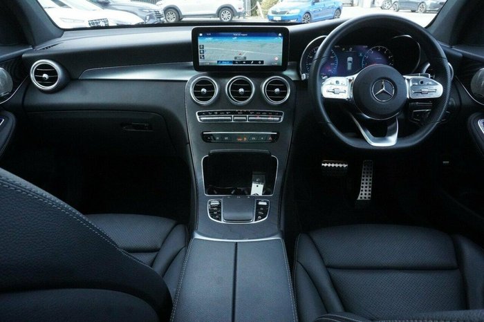 2021 Mercedes-Benz GLC-Class GLC300