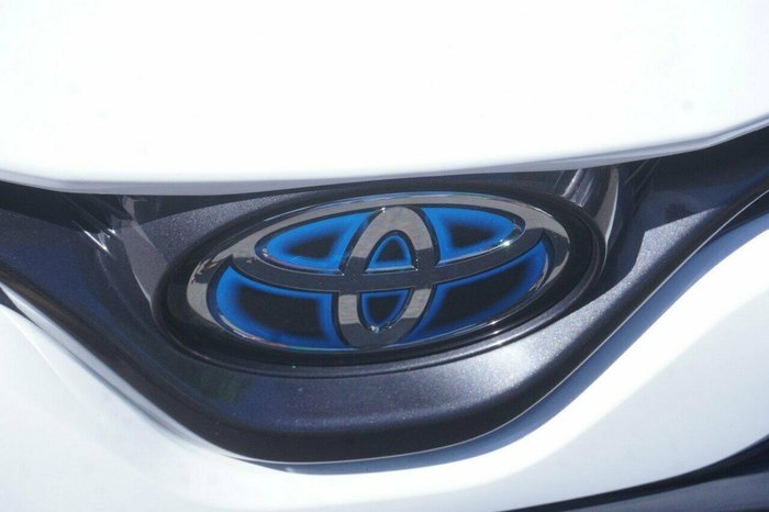 2019 Toyota Camry Ascent