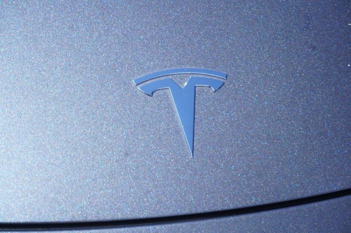 2023 Tesla Model Y Rear-Wheel Drive