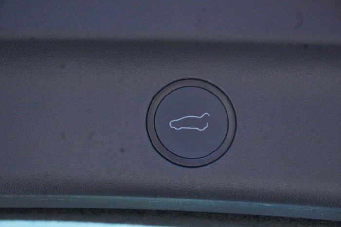 2023 Tesla Model Y Rear-Wheel Drive