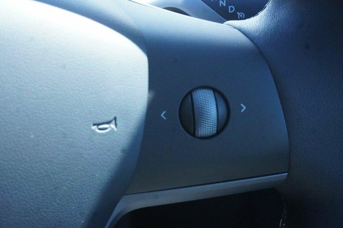 2023 Tesla Model Y Rear-Wheel Drive