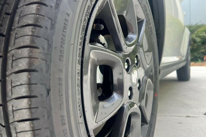 2024 Suzuki Ignis GLX