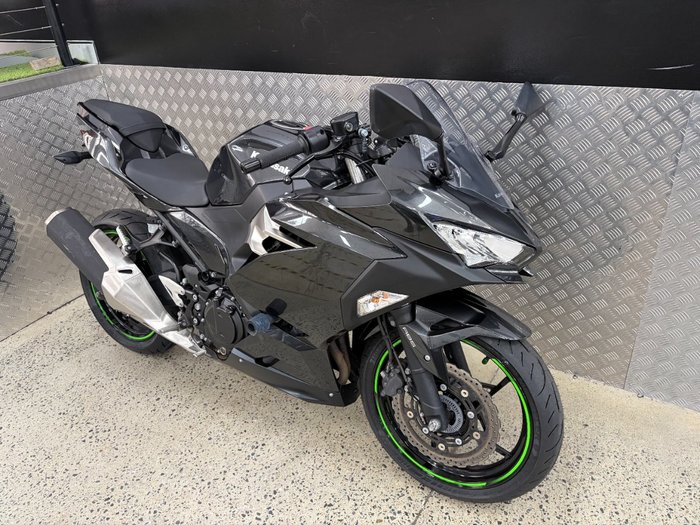 2022 Kawasaki NINJA 400 BLACK