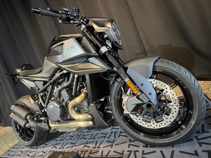 2024 Brabus 1300 R Edition 23