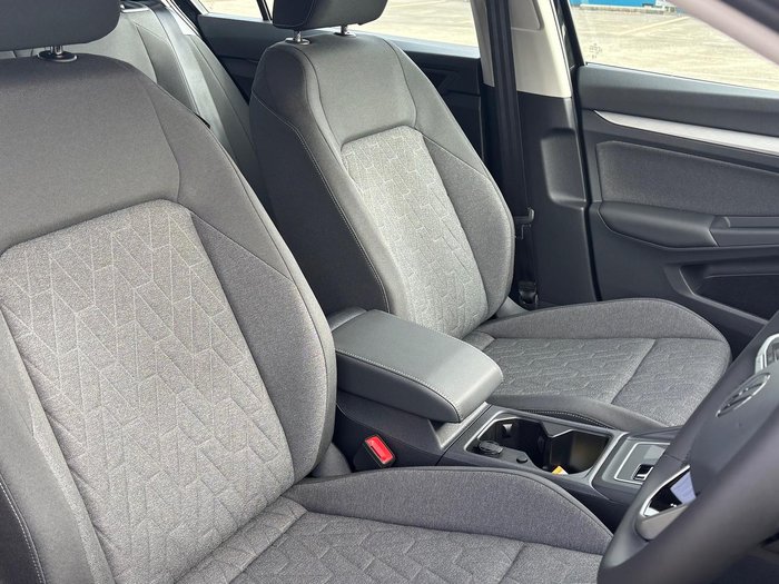 2025 Volkswagen Golf 110TSI Life