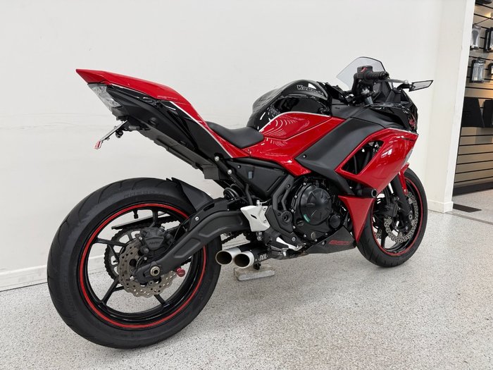 2024 Kawasaki NINJA 650L Red