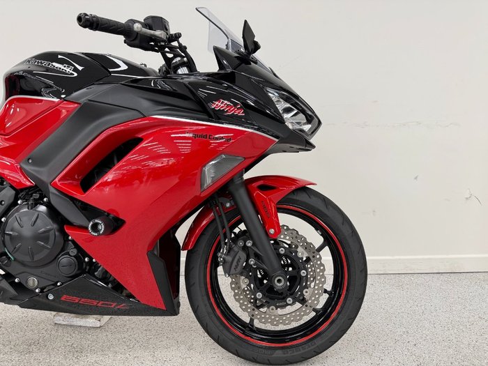 2024 Kawasaki NINJA 650L Red