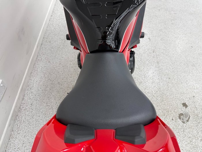 2024 Kawasaki NINJA 650L Red