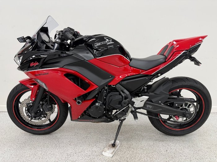 2024 Kawasaki NINJA 650L Red
