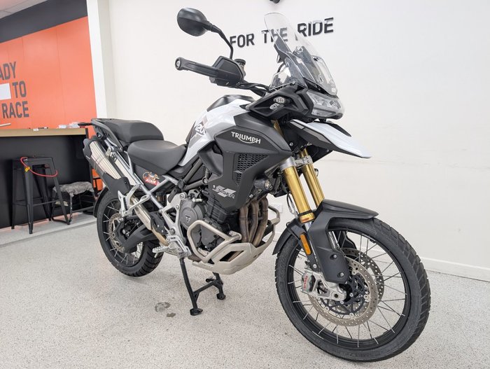2022 Triumph TIGER 1200 RALLY PRO SILVER ICE
