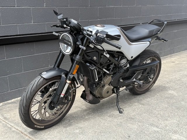 2021 HUSQVARNA VITPILEN 401 GREY