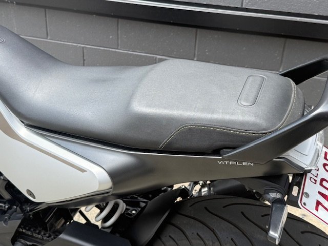 2021 HUSQVARNA VITPILEN 401 GREY