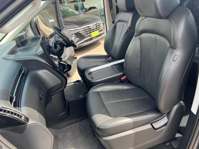 2021 Hyundai STARIA Elite
