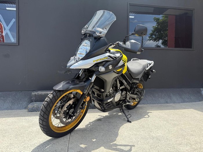 2017 Suzuki V-Strom 650XT (DL650XA) V-Strom Black