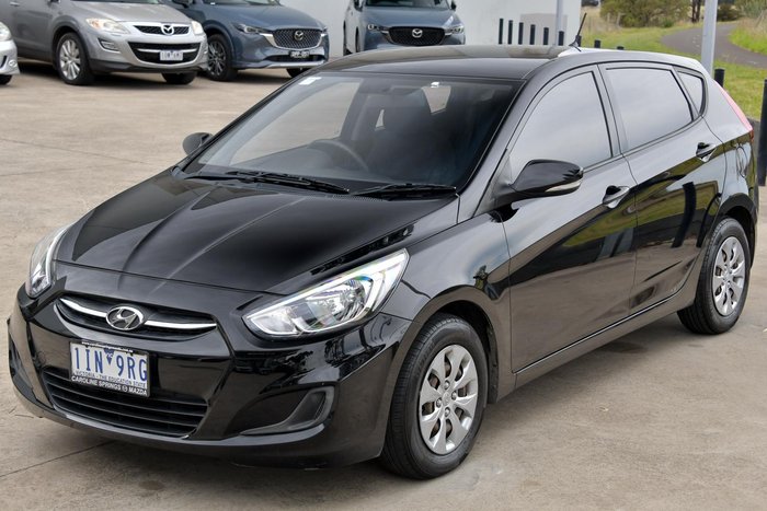 2016 Hyundai Accent Active