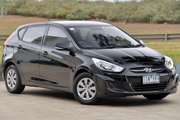 2016 Hyundai Accent Active