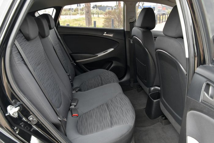 2016 Hyundai Accent Active