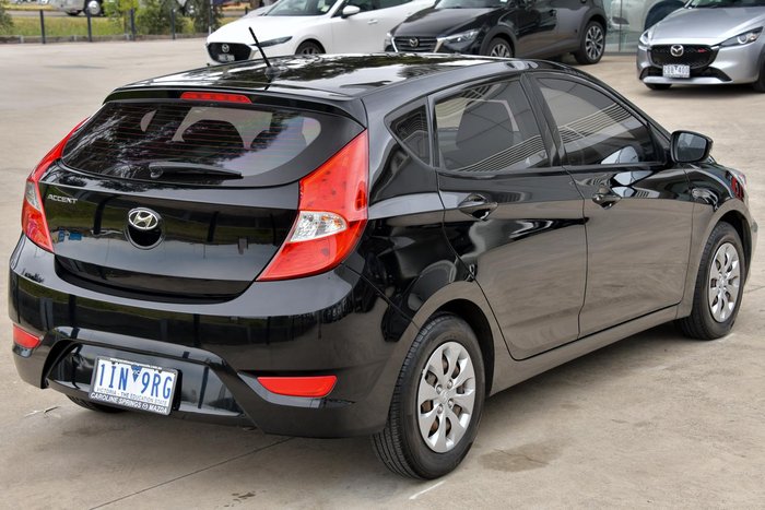 2016 Hyundai Accent Active