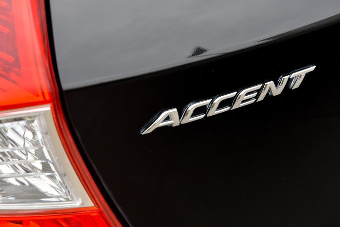 2016 Hyundai Accent Active