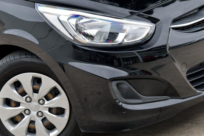 2016 Hyundai Accent Active